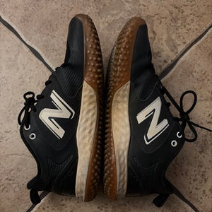 Black Men's Size M 9.5 (W 10.5) Adult New Balance Fresh Foam Turf 3000 Shoes (Used)