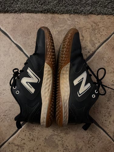 Black Men's Size M 9.5 (W 10.5) Adult New Balance Fresh Foam Turf 3000 Shoes (Used)