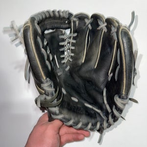 Wilson A750 RH Baseball Glove 11.25" (Used)