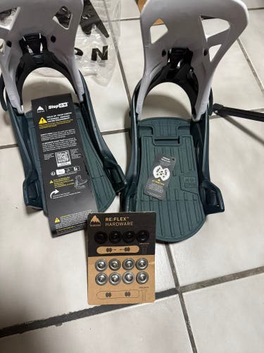 Men's Medium Burton Step On Snowboard Bindings Freestyle (Used)