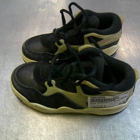 Used Nike Basketball Shoes Y Black Youth 11.0 11339-S000198506