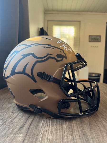 Bo Nix Signed Salute to Service Replica Riddell SpeedFlex Helmet (New) | SidelineSwap | Buy and Sell on SidelineSwap Bo Nix Signed Salute to Service Replica Riddell SpeedFlex Helmet (New) | SidelineSwap | Buy and Sell on SidelineSwap