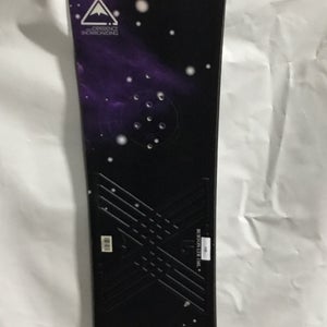 138 Burton LTR Snowboard (black/purple)