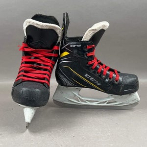 CCM Tacks 9042 Size 1 Junior Hockey Skates