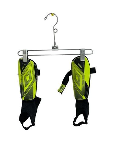 Used Umbro Soccer Shin Guards Junior Optic Yellow SM 11692-S000146210