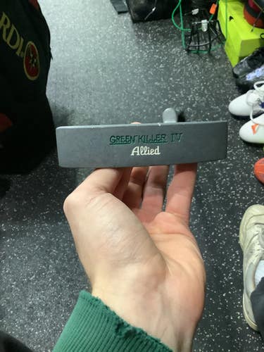 Used Right Handed Men's Blade Putter