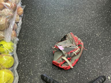 Used Franklin 22752-10.5 BB/SB Glove RH Throw Red 10 1/2" 10743-S000464585