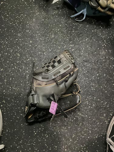 Used Adidas TS 1000BGT BB/SB Glove RH Throw Black 10" 10743-S000473459