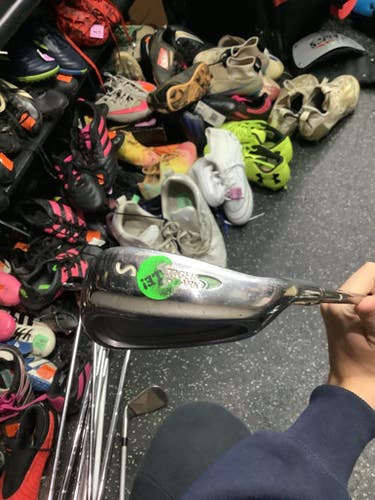 Used Right Handed Men's Regular Flex Graphite Shaft Wedge Flex Wedge