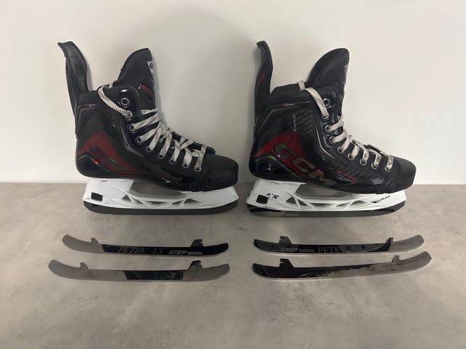 Black 2025 CCM JetSpeed FT8 Pro Hockey Skates Size 4.5 (Used)