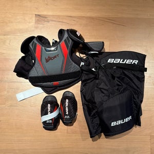 Medium Youth Bauer Lil Sport Shoulder Pads (Used)