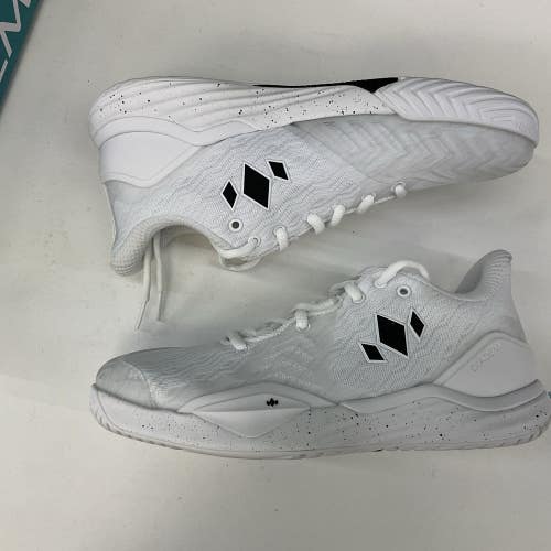 Diadem Men’s Court Shoes White/Black Sz. 11.5    (No Box)