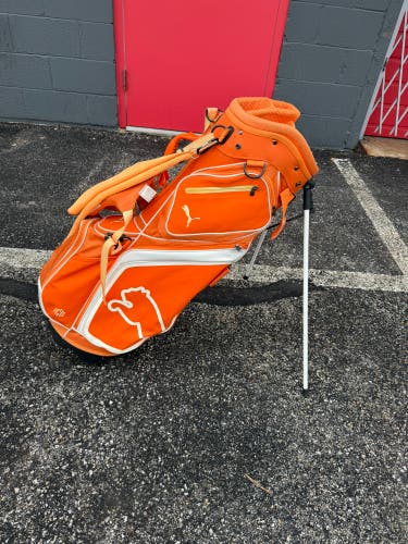 Titlest Stand Bag 4 Way Golf