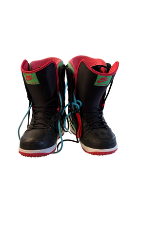 red nike snowboard boots