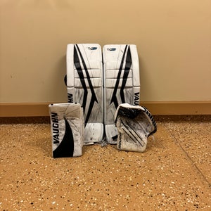 33+2" Vaughn V9 Pro Carbon Goalie Set (Used)