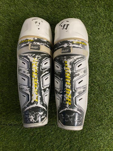 Warrior Dynasty Shin Pads | Intermediate 15"