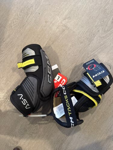 Junior Large CCM Tacks AS-V Elbow Pads (New)