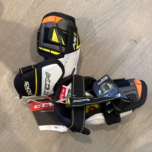 Junior Medium CCM Super Tacks AS1 Elbow Pads (New)