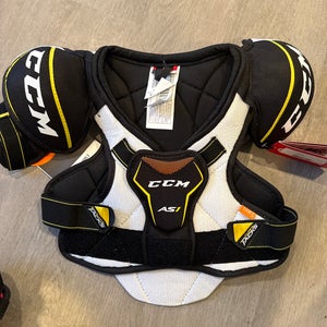 Large Youth CCM Super Tacks AS1 Shoulder Pads (New)