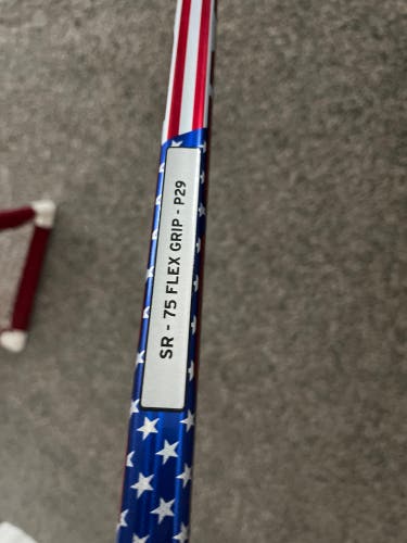 Senior CCM Vizion Left Hand Hockey Stick P29 75 Flex (New)