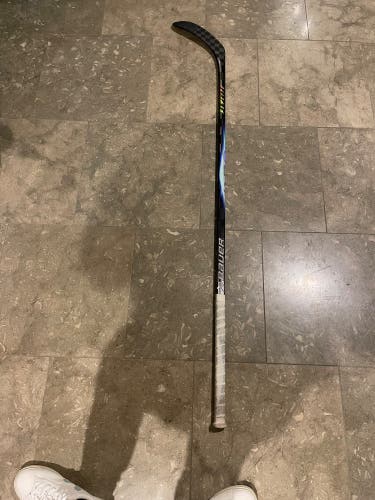Senior Bauer Vapor Flylite Right Handed Hockey Stick P28 82 Flex Pro Stock (New)