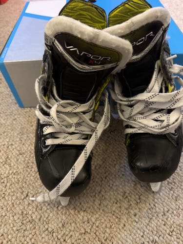 2023 Bauer Vapor X4 Hockey Skates 12 (Used)
