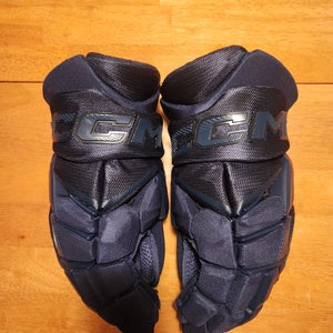 CCM JetSpeed FT8 Gloves 15" (New)