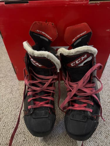 2021 CCM JetSpeed FT475 Hockey Skates Regular Width Size 2 (Used)