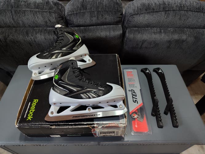 Reebok 12K PUMP Goalie Skates with Extras - Size 6.5 / 8 Shoe - Almost New!