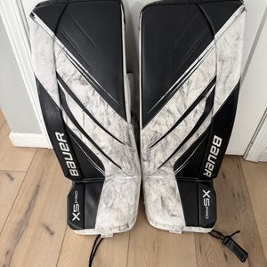 31" Bauer Vapor X5 Pro Goalie Leg Pads (Used)