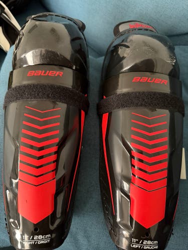 Junior Bauer Lil Sport 11" Shin Pads (Used)