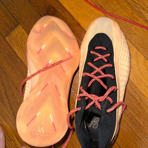 Men's Size M 6.5 (W 7.5) Adidas Dame 7 Shoes (Used)