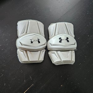 Medium Adult Under Armour Revenant Arm Pads (Used)