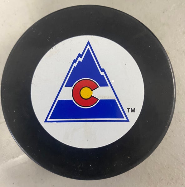 Colorado Rockies puck