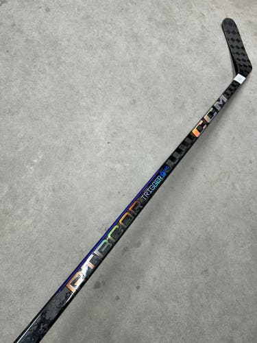 80 Flex Custom P29 Senior CCM RibCor Trigger 9 Pro Right Hand Hockey Stick Pro Stock (New)