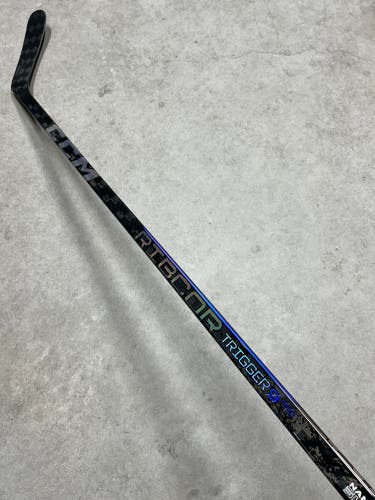 65 Flex P88 Senior CCM RibCor Trigger 9 Pro Right Hand Hockey Stick Pro Stock (New)