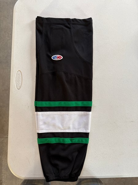 Black Intermediate Medium Athletic Knit Socks (Used)