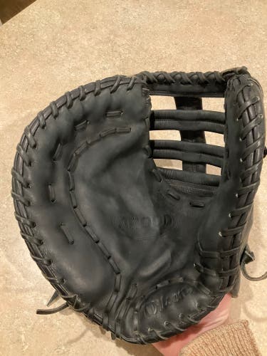 Wilson A2000 LH First Base Baseball Glove 12" (Used)