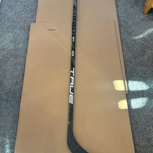 True Catalyst 9x3 Right Handed Hockey Stick T90T 85 Flex (New)