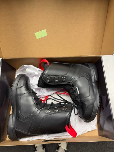 M8trix Snowboard Boots (New)