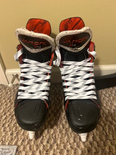 Red 2023 Bauer Vapor X4 Hockey Skates Regular Width Size 5 (Used)