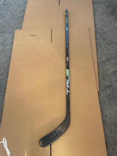 True Catalyst 9x3 Left Hand Hockey Stick T92.5 40 Flex (New)