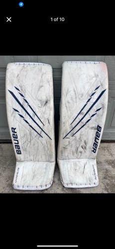 XS Bauer Vapor Hyperlite Goalie Leg Pads (Used)
