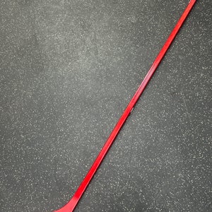 Intermediate Red Lite Right Handed P28 65 Flex Pro Stock (New) Stick Item#CCRR8