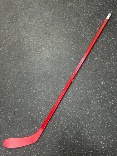 Intermediate Red Lite Right Handed P28 65 Flex Pro Stock (New) Stick Item#CCRR8