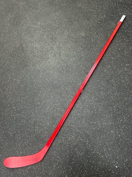 Intermediate Red Lite Right Handed P28 65 Flex Pro Stock (New) Stick Item#CCRR8