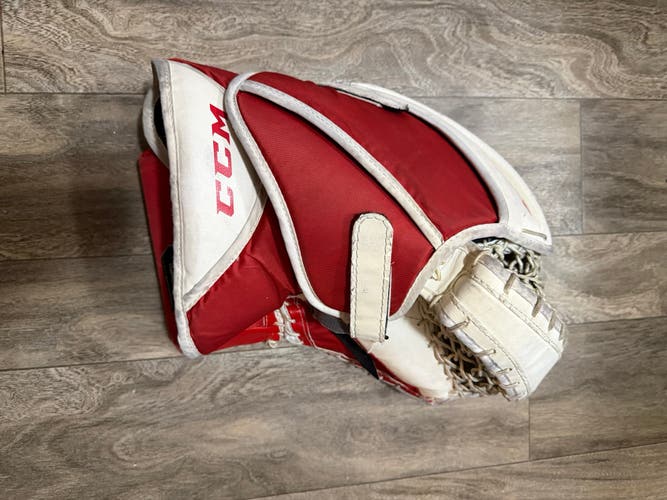 CCM Extreme Flex 400 Regular (Used)