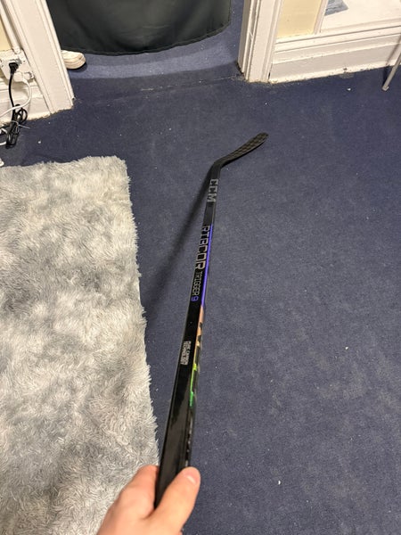 CCM Ribcor Trigger 9 Right Handed Hockey Stick P29 65 Flex