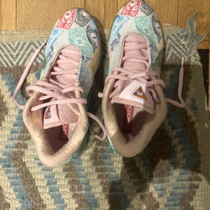 Men's Size M 7.0 (W 8.0) Nike Shoes (Used)