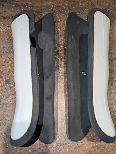 STX (Used) Hinder shin guards Youth - Field Hockey Lacrosse